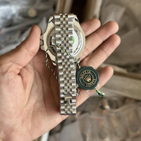 Roleex Submariner Quartz 1st Qualtiy