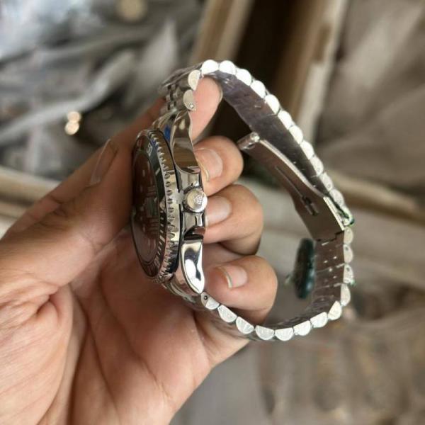 Roleex Submariner Quartz 1st Qualtiy