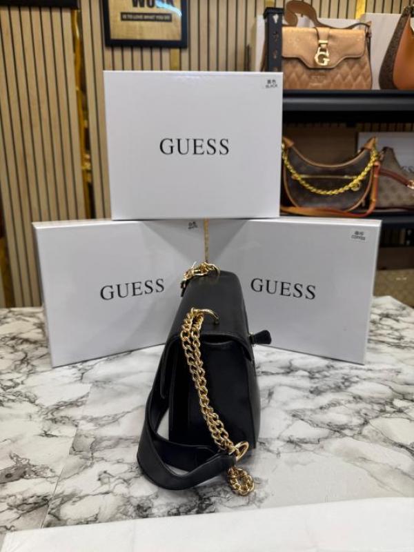 Guess Noelle Crossbody Camera Bag With Box And Dust Bag (Black)