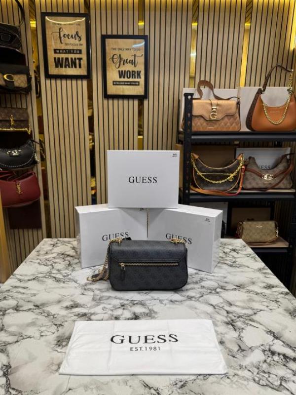 Guess Noelle Crossbody Camera Bag With Box And Dust Bag (grey black)