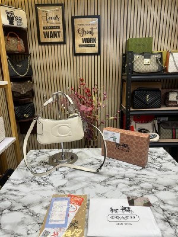 Coac_Teri_Shoulder_Bag_With_Box_And_Dust_Bag_(White)