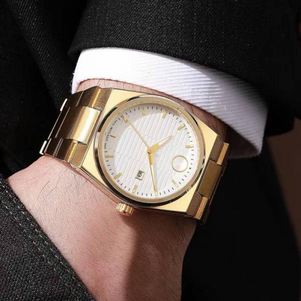 Movado Mens Bold Quest Watch