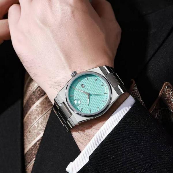 Movado Mens Bold Quest Watch