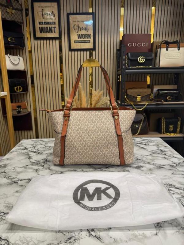 Michael ors Sullivan Side Cut Tote Bag With Dust Bag (Beige)