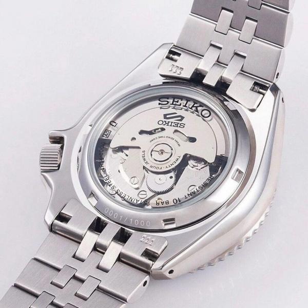 Seiko 5 GMT Automatic Silver Chain Vibrant Red Dial