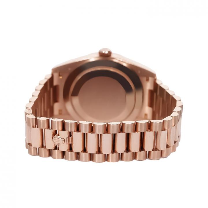 Roleex Day-Date 40 Roman Numerals Everose Gold Sundust Pink Dial