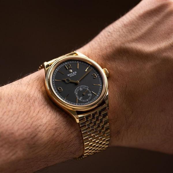 Roleex Perpetual 1908 Ref.52508 Yellow Gold Chain Black Dial