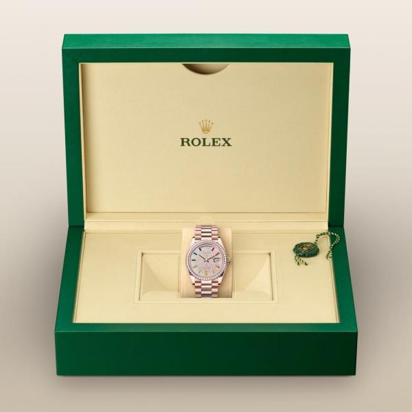 Roleex Day-Date 36 Everose Gold With Diamond-Paved Dial Multicolour