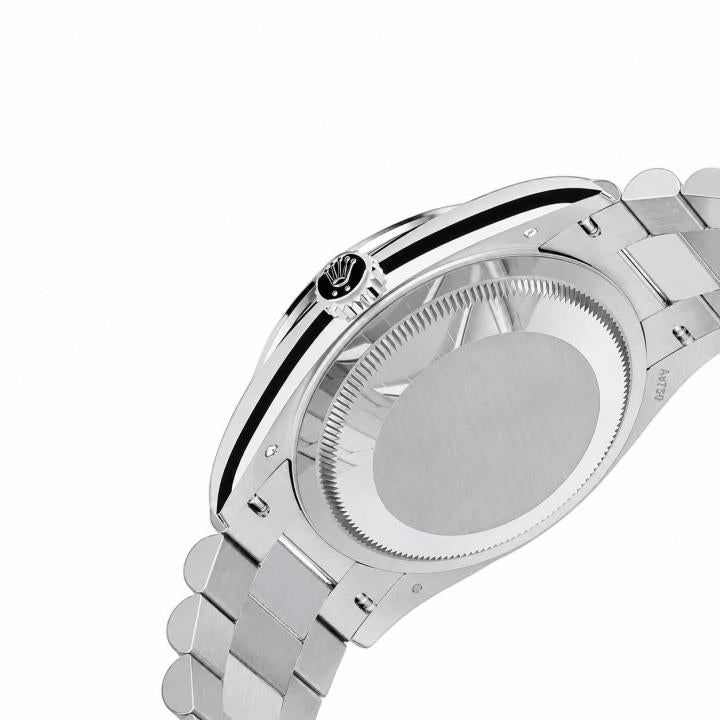 Roleex Day-Date 36 Silver Chain With Diamond-Paved Dial Multicolour.