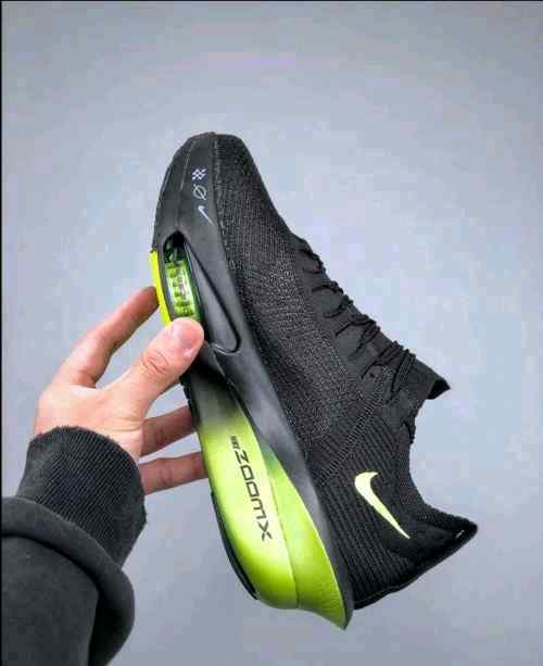 Nikkee Air zoom Alphafly 3 Black Green Running Shoes