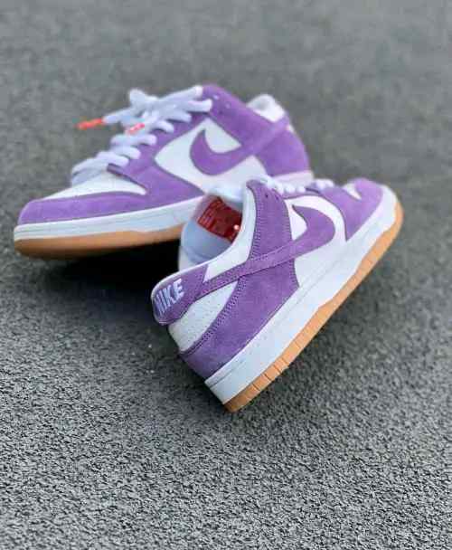 Nikkee sb dunk court purple gum
