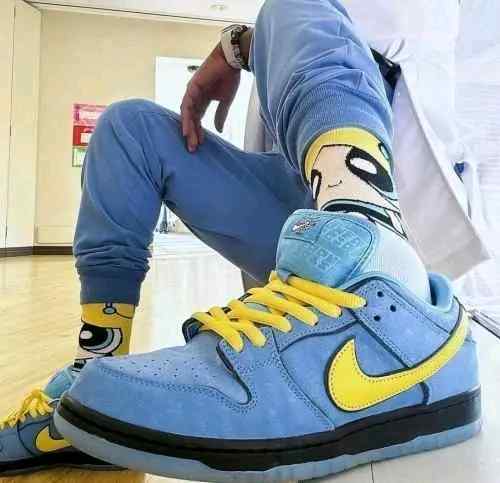 nikkee powerpuff x sb dunk low bubbles blue