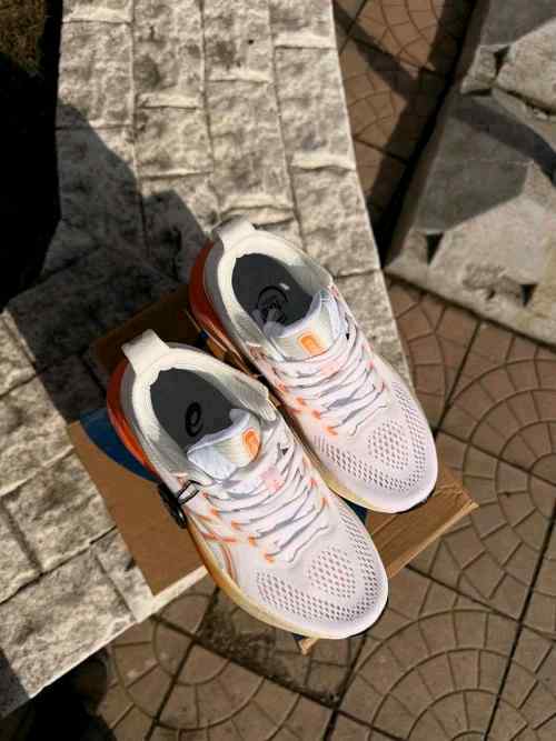 ASICcSS Gel-Kayano 31White Faded Orange