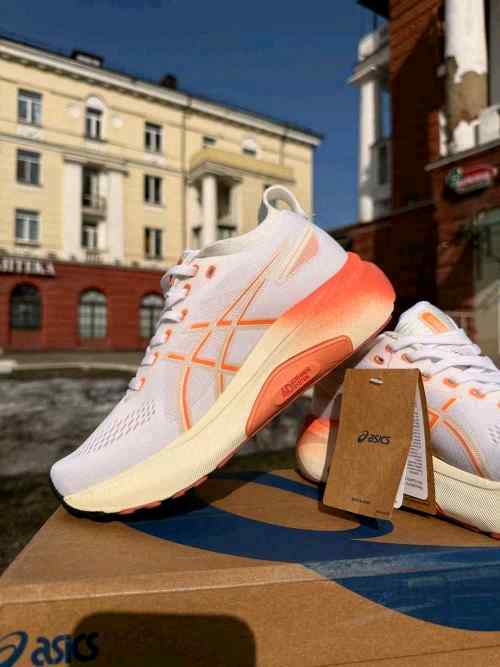 ASICcSS Gel-Kayano 31White Faded Orange