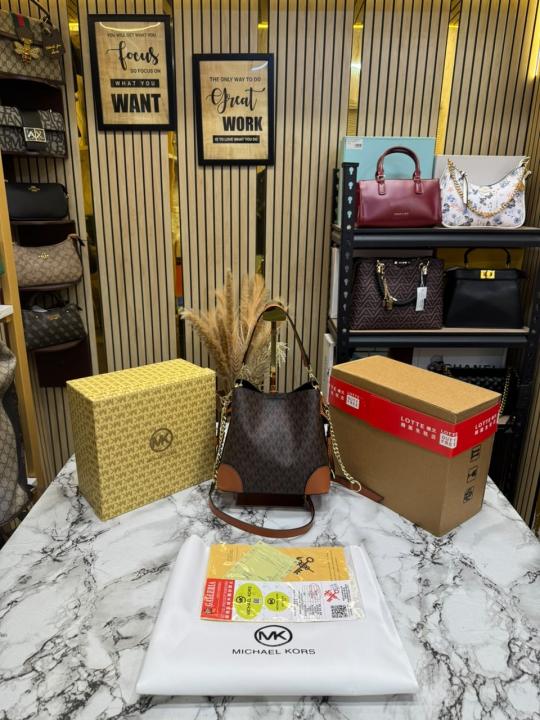 Michael Kor Mk Mercer Signature Bucket Bag with Double Box And Dust Bag (Brown) (60429)