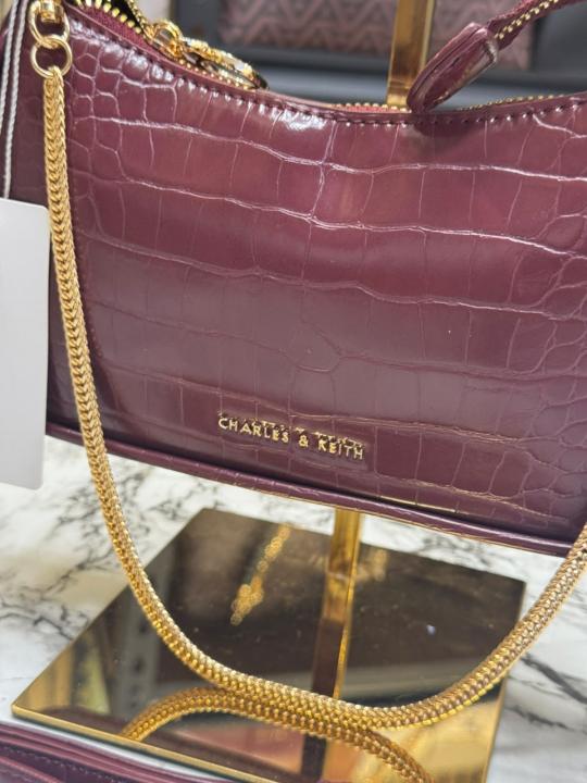 Charle & Keith Croc-Embossed Shoulder Bag With Original Box And Strap (Red) (972-1)