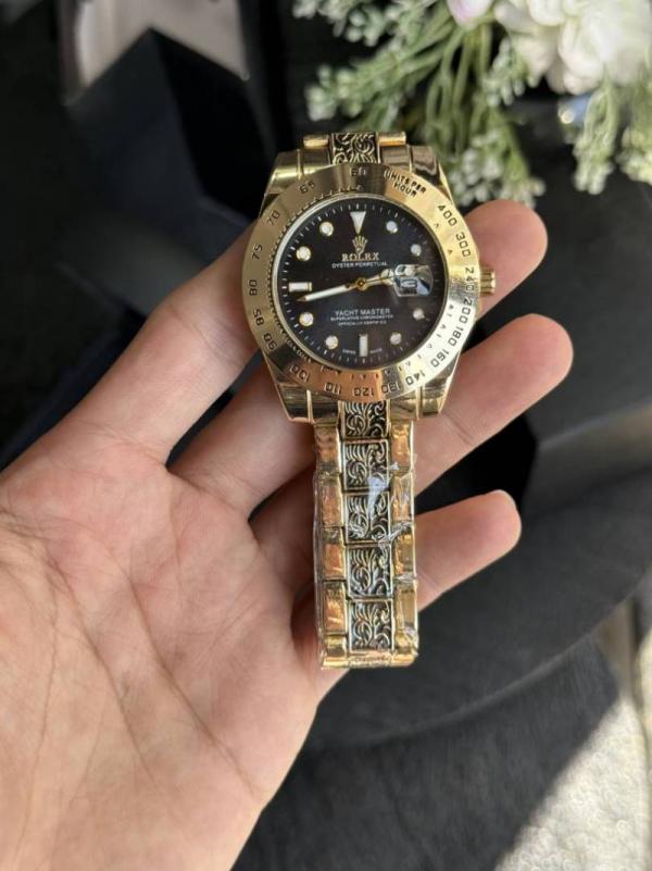 Role Vintage Gold Black Quartz