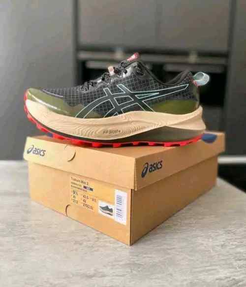Asiccss Trabuco Max Black Green