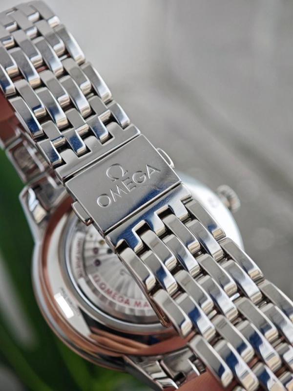 Omegga De Ville Prestige Co-Axial Chronometer Silver Copper Roman Numerals Black Dial