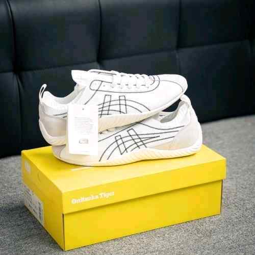Onittsukaa Tiger Sclaw White