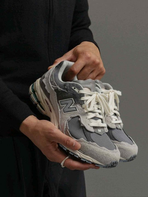 Neww Balancce 2002R Protection Pack Rain Cloud