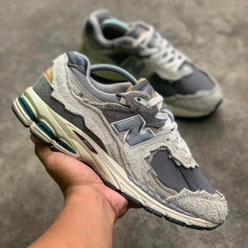 Neww Balancce 2002R Protection Pack Rain Cloud