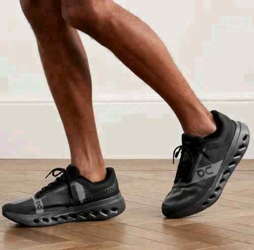 On Cloud Surfer Next Black