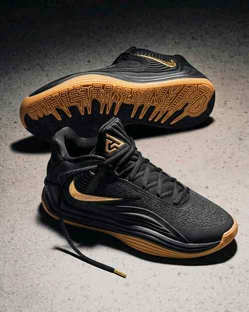 Nikkee Giannis Freak 7 The Drive Black Gum Metallic Gold