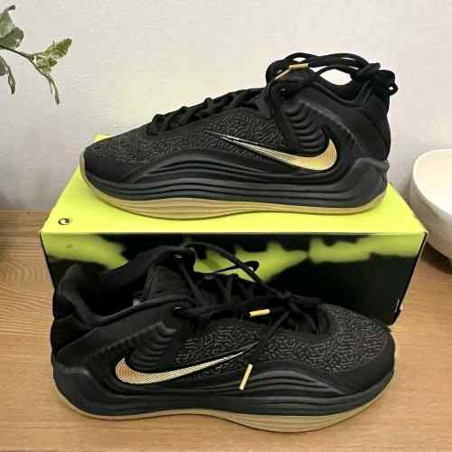 Nikkee Giannis Freak 7 The Drive Black Gum Metallic Gold