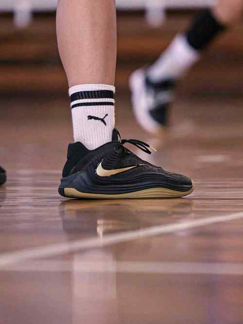 Nikkee Giannis Freak 7 The Drive Black Gum Metallic Gold