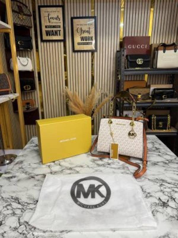 Michaell Korss Cynthia Signature Logo Satchel Bag With Box And Dust Bag (Beige) DAMAGE BOX