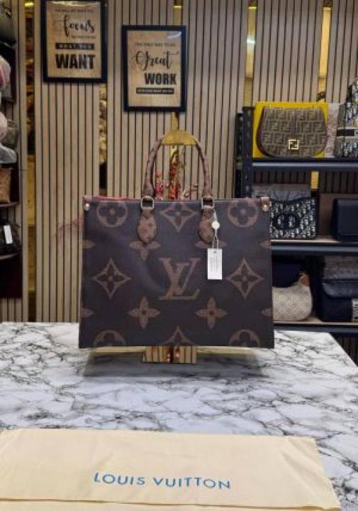 Louiis vuitton premium onthego with dust bag (brown)