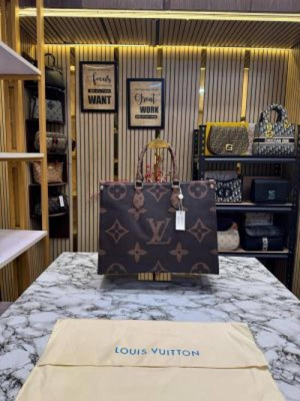 Louiis vuitton premium onthego with dust bag (brown)