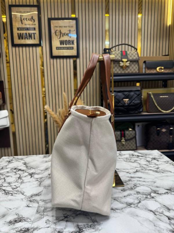 Chloe Woody Canvas Medium Logo Tote Bag ( 355)
