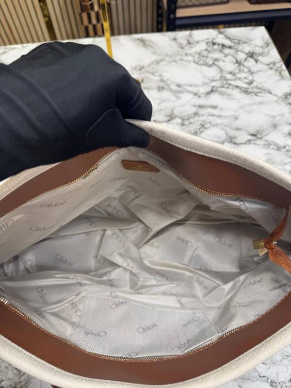 Chloe Woody Canvas Medium Logo Tote Bag ( 355)