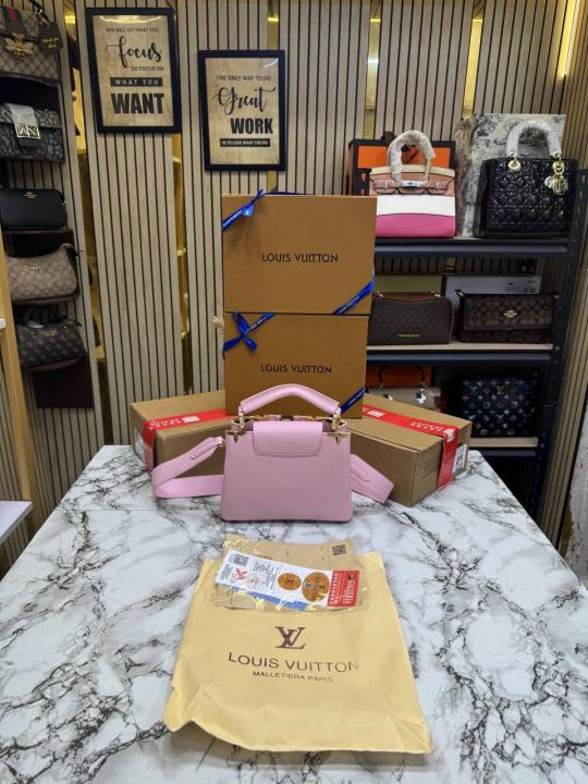 Louiis vuitton Capucines Taurillon Handbag With Double Og Box And Dust Bag (Pink)