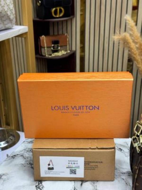 louiis vuitton pochette with double box and dust bag including carry bag (brown-m44840)