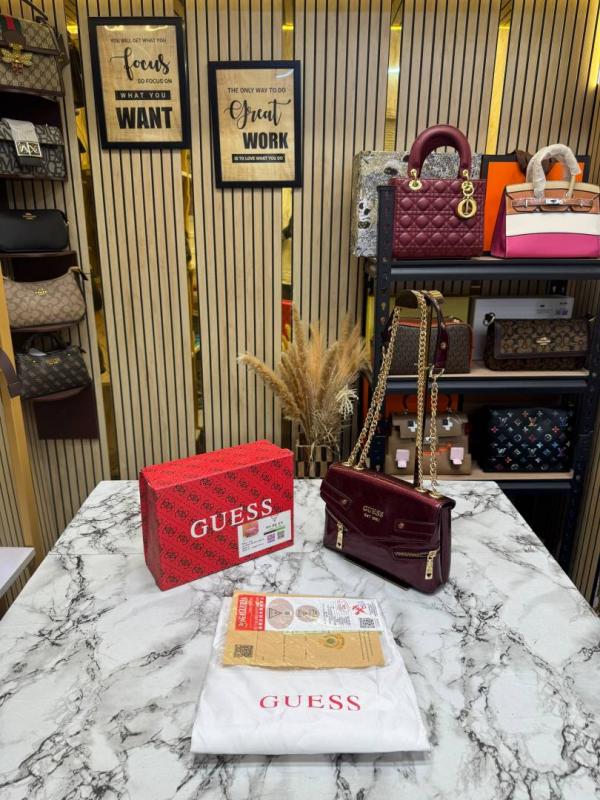 Guess Trissa Glossy Convertible Flap Crossbody Bag With Box And Dust Bag (Maroon) (8096)