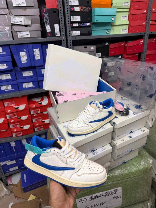 Semi UA Travis scott X Nikkee Air Jordan 1 Low Fragment heat OG BOX