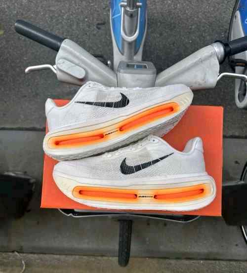 Nikkee Vomero Premium White Orange