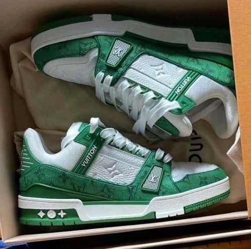 Louiiss Vuittoonn LV Trainer Sneakers Green monogram with accessories