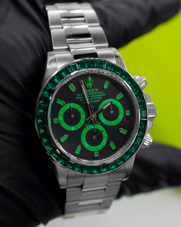 Roleex Cosmograph Daytona Silver Green crystal  Dial
