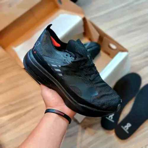 ON CLOUD BOOM STRIKE SNEAKERS BLACK
