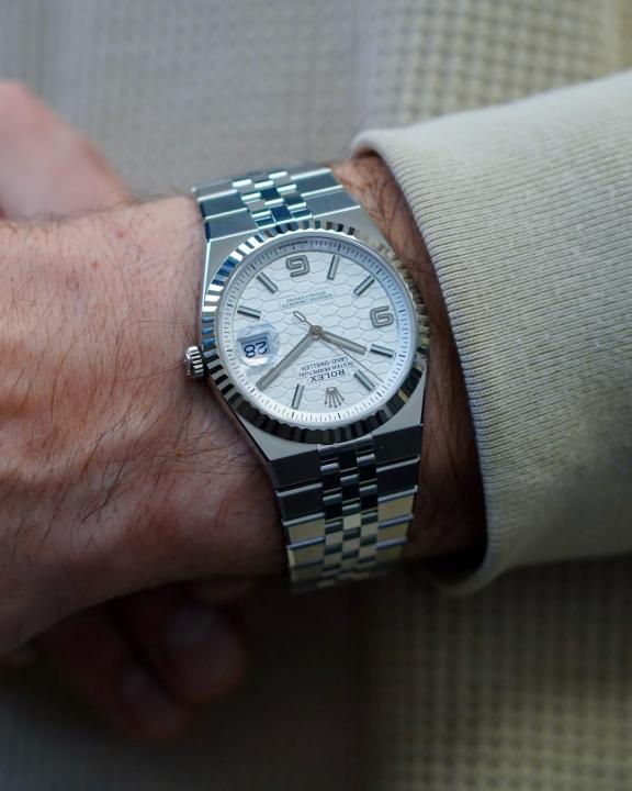 Roleee_x Oyster Perpetual Land Dweller