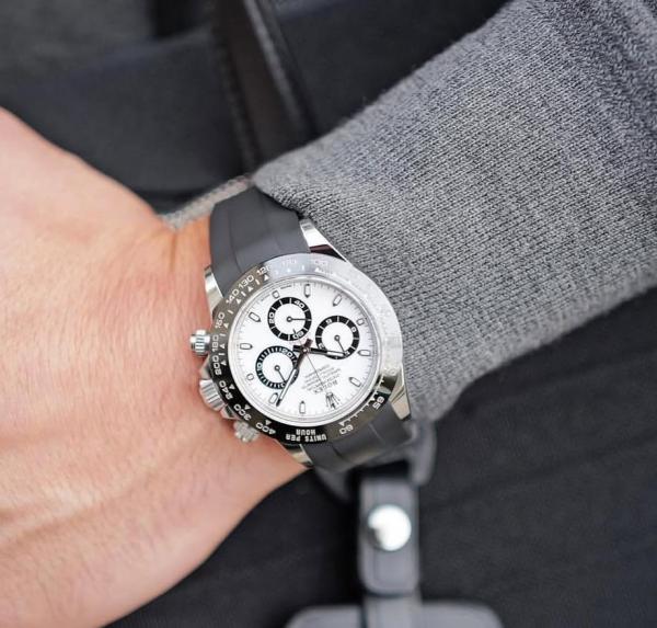 Roleex Cosmograph Daytona chronograph Black Rubber Strap White Dial