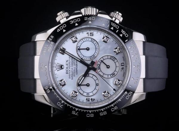 Roleex Cosmograph Daytona chronograph Black Rubber Strap White Dial