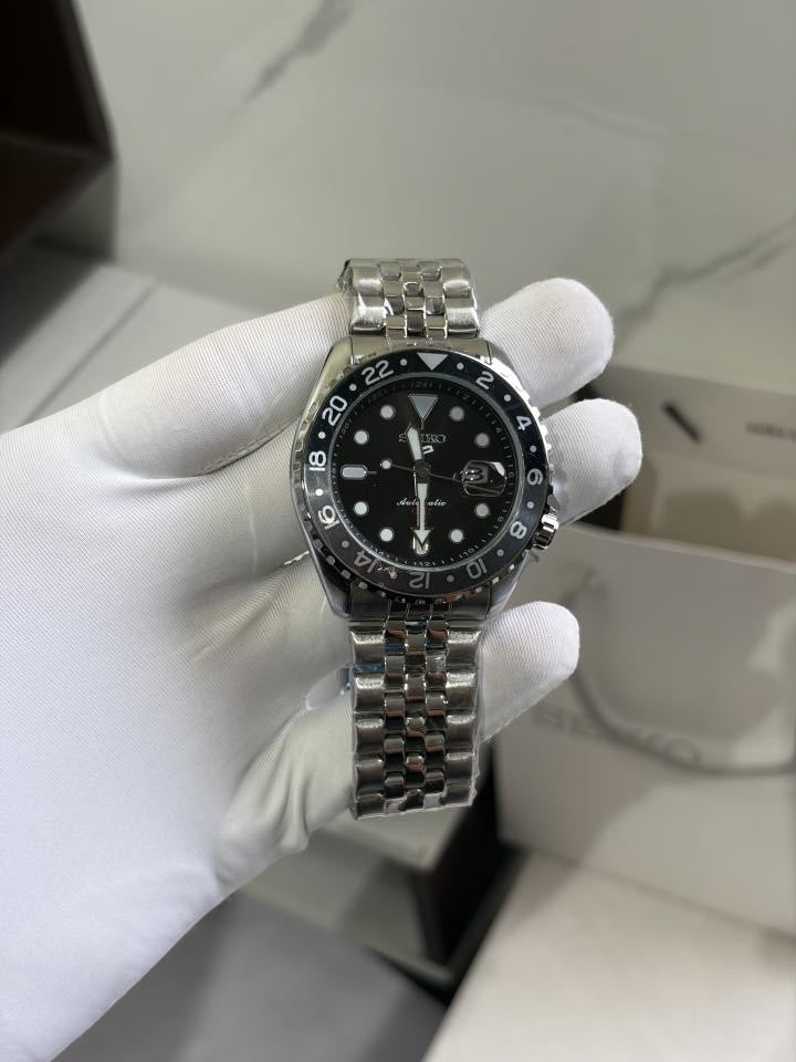 SEIK O GMT 5 SPORTS QUARTZ BRUCE WAYNE 937