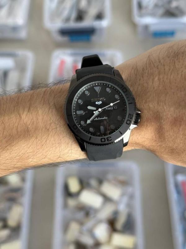 Seiko 5 Sports Swift Movement Quartz