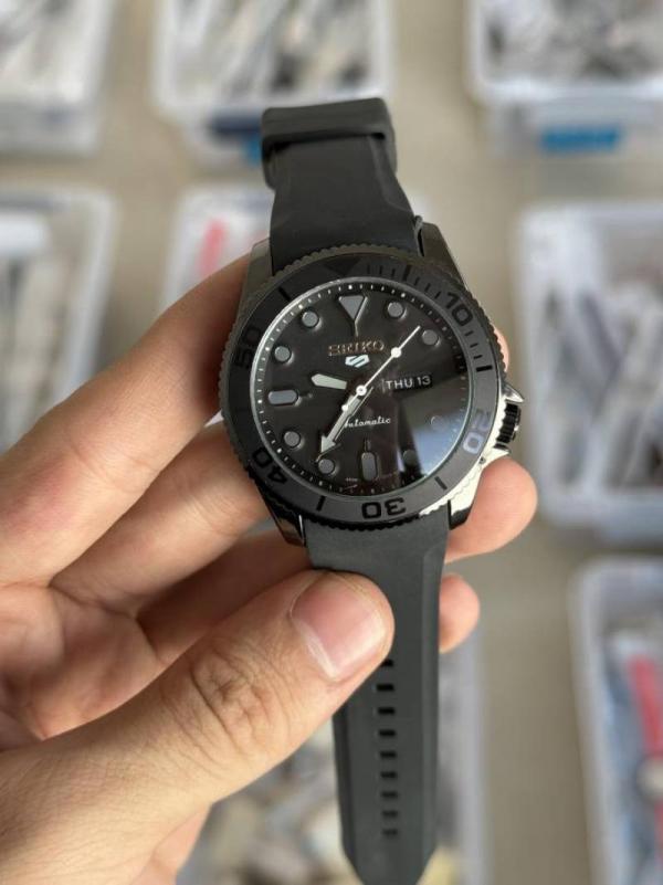 Seiko 5 Sports Swift Movement Quartz