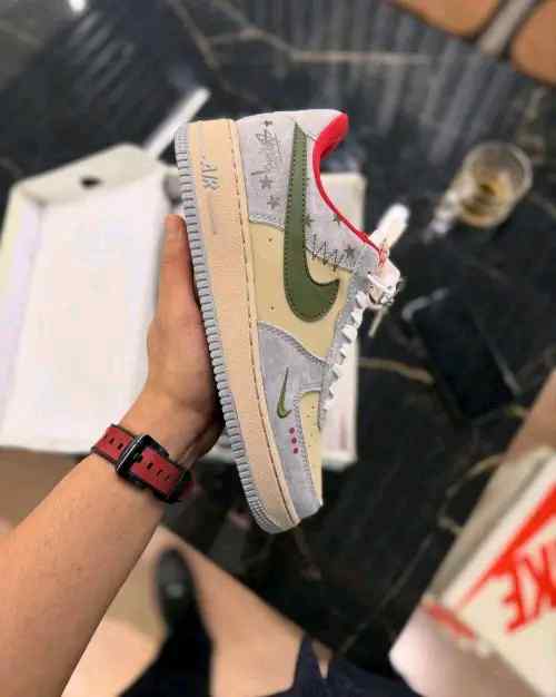 Nikkee AirForce 1 X Stussy Grey Red